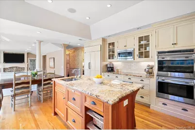 76 Shore Drive, Larchmont, NY 10538 - Photo 11