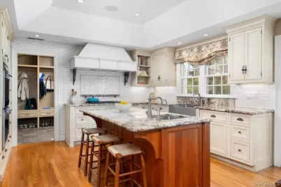 76 Shore Drive, Larchmont, NY 10538 - Photo 9