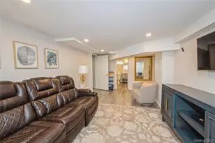 2296 Willow St, Wantagh, NY 11793 - Photo 29