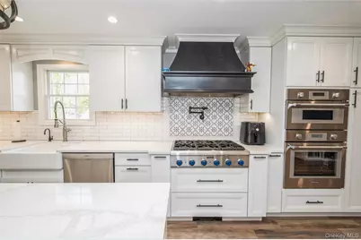 2296 Willow Street, Wantagh, NY 11793 - Photo 11