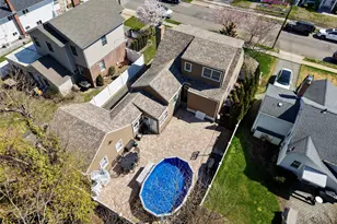 2296 Willow St, Wantagh, NY 11793 - Photo 35
