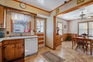 12 Maple Ave, Bethpage, NY 11714 - Photo 11