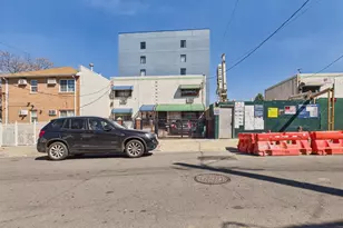 913 Home St, Bronx, NY 10459 - Photo 1