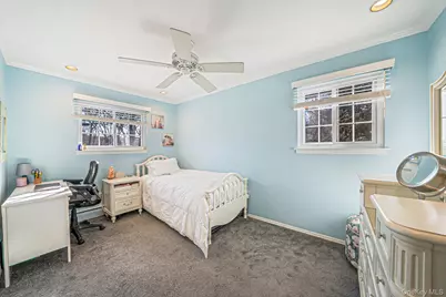 25 Verleye Avenue, East Northport, NY 11731 - Photo 13