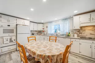 25 Verleye Ave, East Northport, NY 11731 - Photo 21