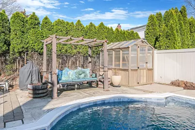 25 Verleye Avenue, East Northport, NY 11731 - Photo 33