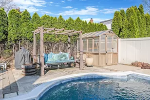 25 Verleye Ave, East Northport, NY 11731 - Photo 33