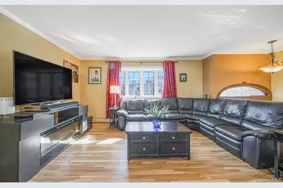 25 Verleye Avenue, East Northport, NY 11731 - Photo 5