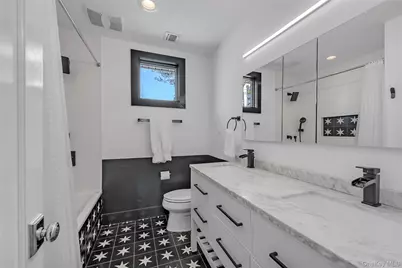 20 Seagull Lane, Port Washington, NY 11050 - Photo 17