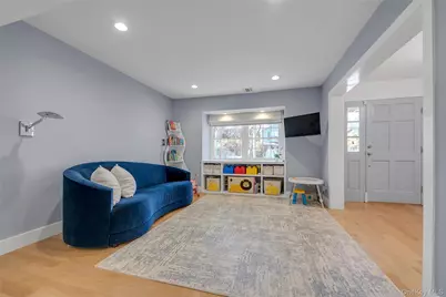 20 Seagull Lane, Port Washington, NY 11050 - Photo 5