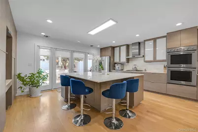 20 Seagull Lane, Port Washington, NY 11050 - Photo 9