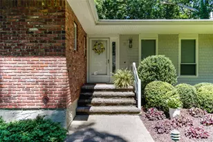 39 Lotowana Ln, Stony Brook, NY 11790 - Photo 3