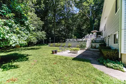 39 Lotowana Lane, Stony Brook, NY 11790 - Photo 31