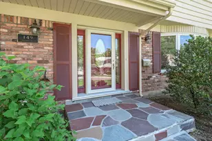 149 Chestnut Rd, Manhasset, NY 11030 - Photo 3