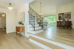149 Chestnut Rd, Manhasset, NY 11030 - Photo 9