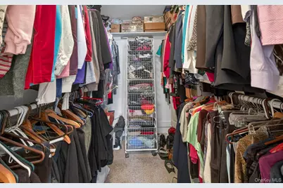 37 Aspen Drive W #37, Woodbury, NY 11797 - Photo 21