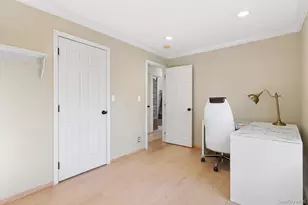 55 Topping Dr, Riverside, NY 11901 - Photo 15