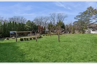 55 Topping Drive, Riverside, NY 11901 - Photo 23