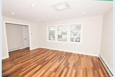 86-16 262nd Street, Floral Park, NY 11001 - Photo 7