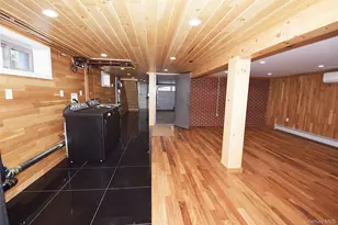 86-16 262nd St, Floral Park, NY 11001 - Photo 21