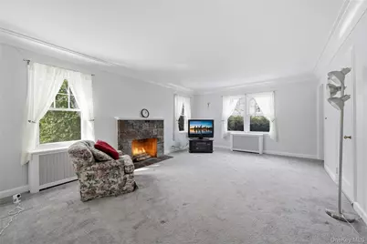 107 Fillmore Street, Centerport, NY 11721 - Photo 5