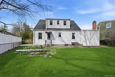 107 Fillmore Street, Centerport, NY 11721 - Photo 23