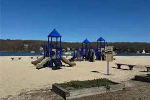 107 Fillmore St, Centerport, NY 11721 - Photo 29