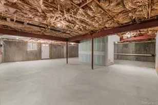 32 Sherman Rd, Old Bethpage, NY 11804 - Photo 39