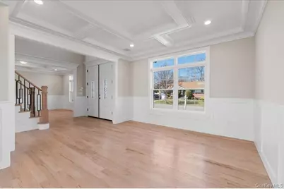 32 Sherman Road, Old Bethpage, NY 11804 - Photo 7