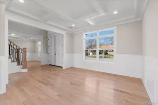 32 Sherman Rd, Old Bethpage, NY 11804 - Photo 7