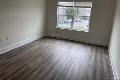 351 W Montauk Highway, Lindenhurst, NY 11757 - Photo 5