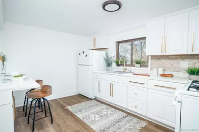 1099 Route 9W S #2, Nyack, NY 10960 - Photo 9