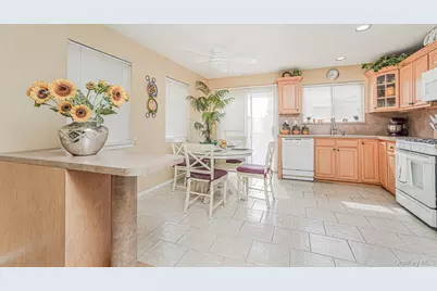 10 Dunhill Lane, New York, NY 10309 - Photo 5