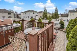 10 Dunhill Ln, New York, NY 10309 - Photo 31