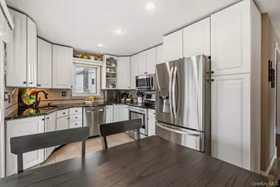 64 Marquette Drive, Smithtown, NY 11787 - Photo 11