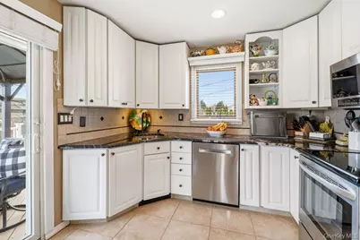 64 Marquette Drive, Smithtown, NY 11787 - Photo 13