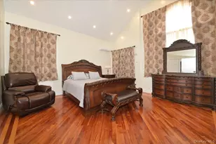 10-11 Bay 24th St, Far Rockaway, NY 11691 - Photo 17