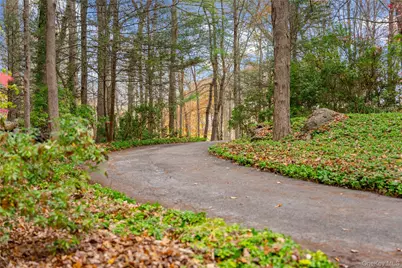 115 Old Roaring Brook Road, Mount Kisco, NY 10549 - Photo 17