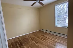 26 Roslyn St, Islip Terrace, NY 11752 - Photo 7