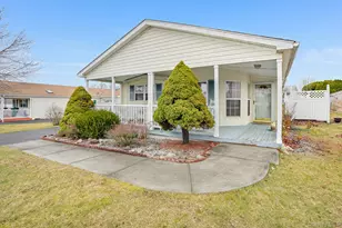 103 Vero Dr, Poughkeepsie, NY 12603 - Photo 3