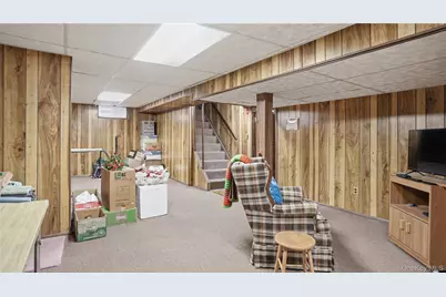 358 Kensington Road S, Garden City South, NY 11530 - Photo 31