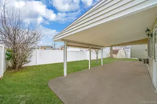 1286 Dale Ct, Seaford, NY 11783 - Photo 31