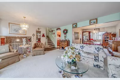 1286 Dale Court, Seaford, NY 11783 - Photo 9