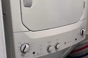 384 W Montauk Hwy, Lindenhurst, NY 11757 - Photo 5