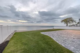 72 Grandview Dr, Shirley, NY 11967 - Photo 13