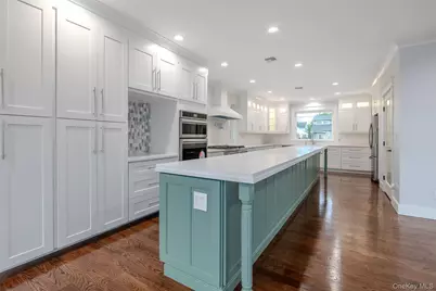 72 Grandview Drive, Shirley, NY 11967 - Photo 25