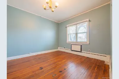 98-25 67th Avenue, Rego Park, NY 11374 - Photo 17
