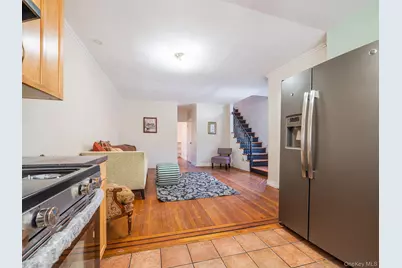 98-25 67th Avenue, Rego Park, NY 11374 - Photo 9