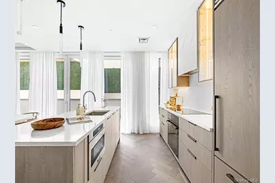 78-29 Austin Street #TH4, Forest Hills, NY 11375 - Photo 5