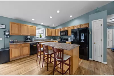 69 Ridge Road, Wallkill, NY 12589 - Photo 9